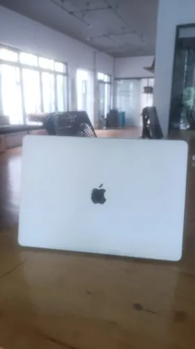 Apple MacBook Pro 2017 - 13" Processador Dual-Core Intel i5 8gb RAM 128gb SSD