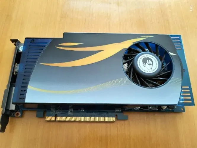Placa de vídeo  NVIDIA GeForce 9800 GTX+  