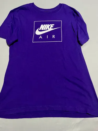 CAMISETA NIKE ROXO