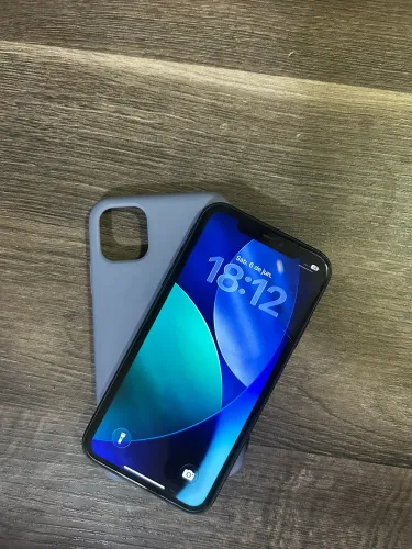 iPhone 11 64gb (nunca aberto)