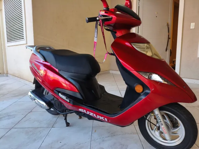 Suzuki Burgman 125i 2014 IPVA 26 pago