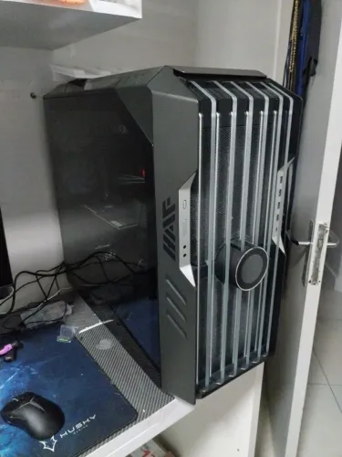 Gabinete Cooler Master HAF 700 EVO