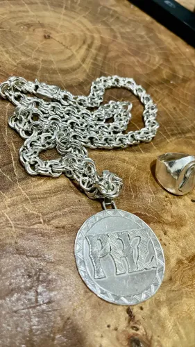 Cordão de prata