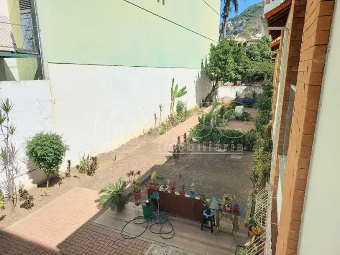 Casa de vila duplex em Rua do Catete, imóvel único na região