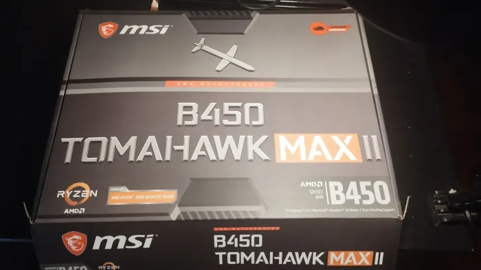 Kit Placa-Mãe MSI B450 Tomahawk MAX II + AMD Athlon 3000G (com vídeo integrado)