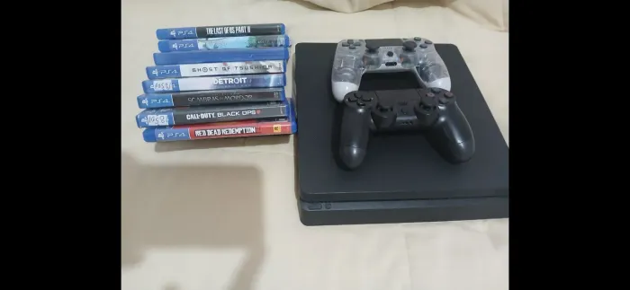 Ps4 slim 1tb 2 controles e 9 jogos