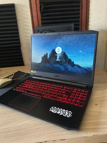 Notebook Gamer 16 GB RAM Ssd + Nvme + GTX 1550 I5 11° G em ótimo estado 1 ano de uso ?