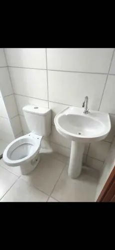Vaso Sanitário e Pia Roca Brancos - Novos | Venda Juntos ou Separados