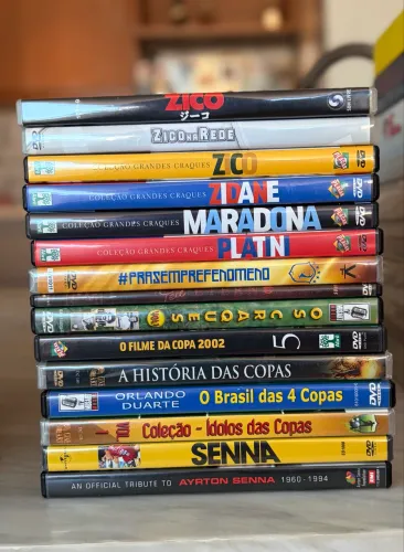 DVDs temáticos sobre futebol e automobilismo brasileiro