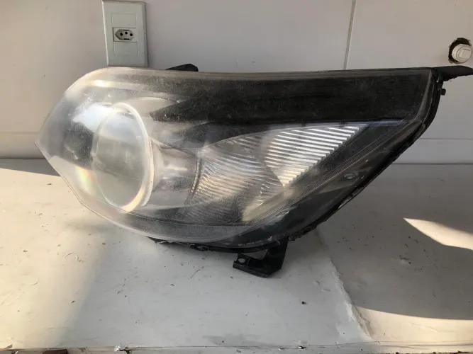 Farol Agile / Montana 2009 a 2020 Esquerdo máscara negra RECUPERADO