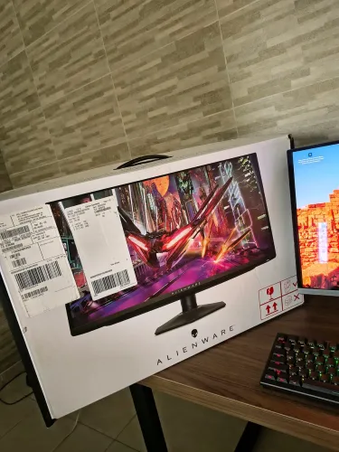 Monitor QD OLED DELL Alienware 2725DF 360hz QDHD