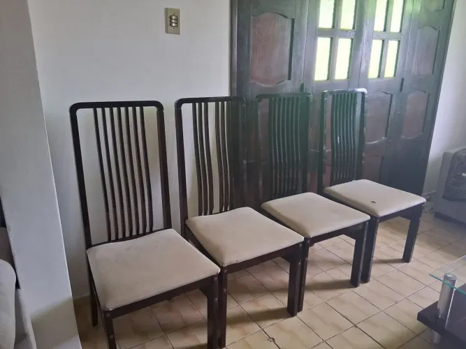 Cadeiras para mesa