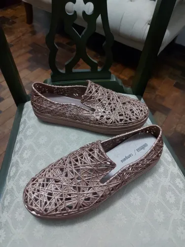 Melissa Campana Sneaker Bronze. 