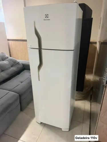 Geladeira 110v - 850,00 A vista ou 12x 82,87 no cartão de crédito
