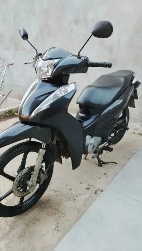 Vendo biz 125 ano 2019 única dona