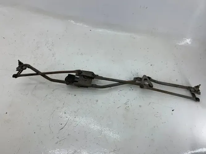Limpador De Parabrisa Com Motor Zafira 2003 A 2010