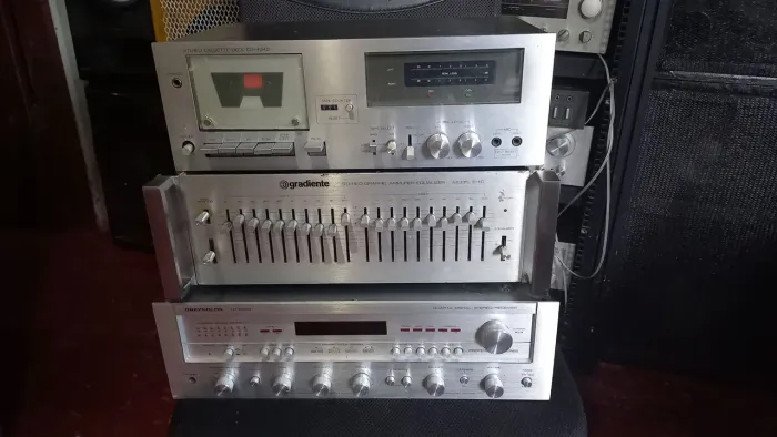 Receiver Greynolds, Gradiente model e-1c e CD 4040 e Caixa de 15 Polegadas