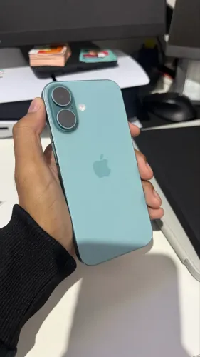iPhone 16 Verde Seminovo