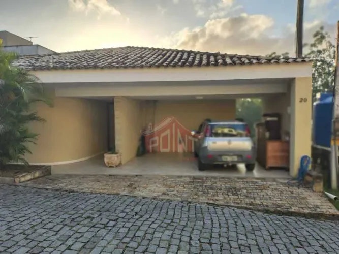 Casa em Condomínio : Linear / Residencial / Rio do Ouro