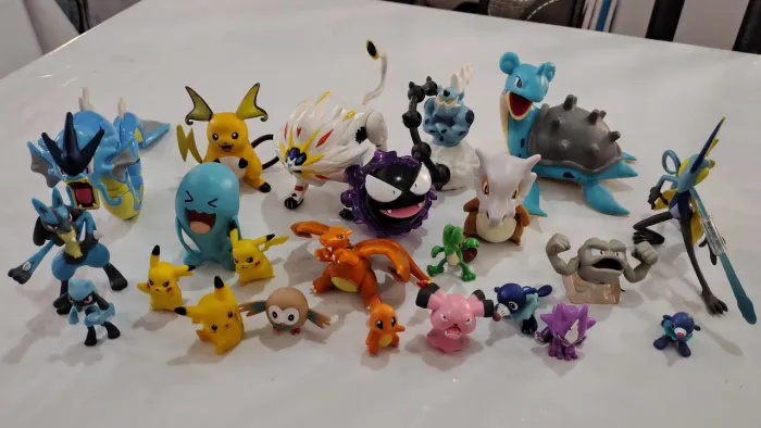 23 pokémons - actions figures - Sunny, Tomy, Jawzares