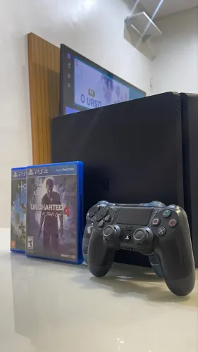 Ps4 SLIM 500GB + 2 CONTROLES + 2 JOGOS FÍSICOS 