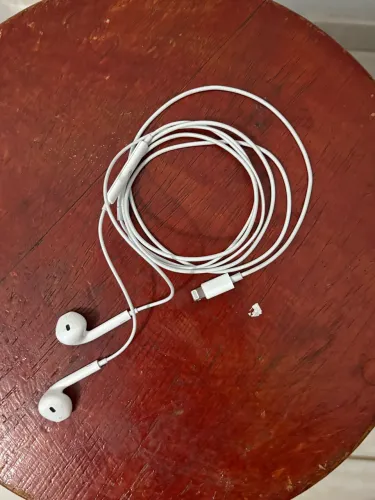 Fone de fio Apple 