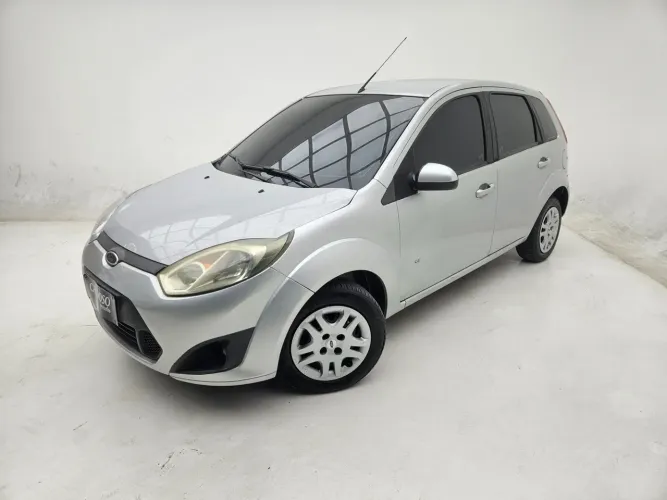 Ford Fiesta 1.0 Rocam SE Plus Hatch 8V Flex 4P Manual 2014