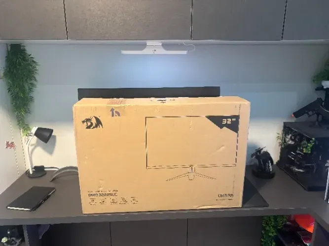Monitor Gamer Redragon Ombra 32? QHD IPS 165Hz - Novo Lacrado