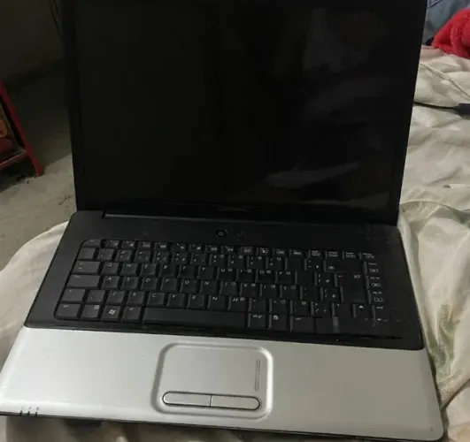 Notebook HP 2GB RAM HD 120GB - Com Defeito - Para Peças ou Conserto