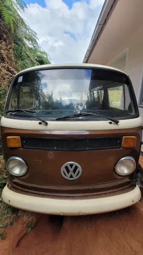 Volkswagen Kombi Standard/ Luxo/ Serie Prata 1990