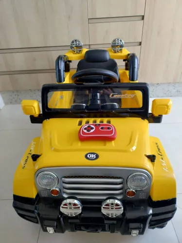 Jeep infantil eletrico