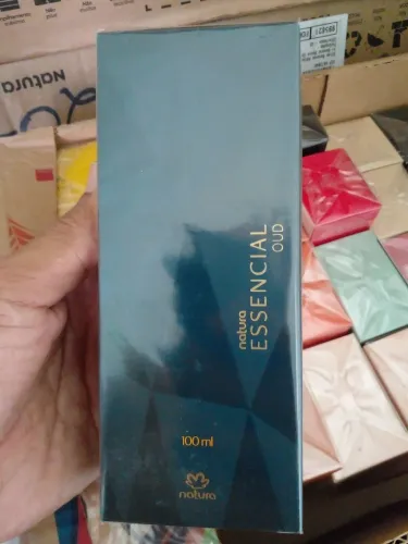 Oud essencial feminino  150,00 cada