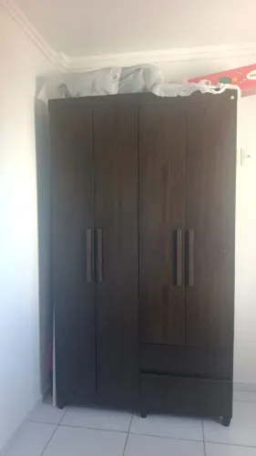 Guarda roupa 4 portas
