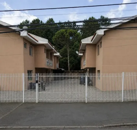 Sobrado com 3 dormitórios à venda, 110 m² por R$ 400.000,00 - Costeira - Araucária/PR