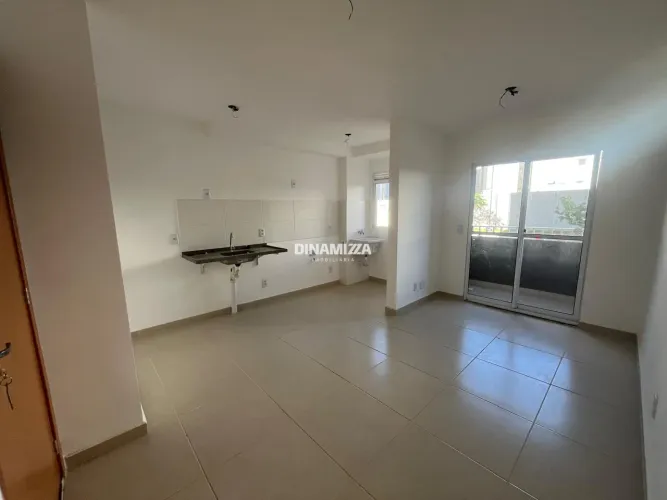EXCELENTE APARTAMENTO PRÓXIMO AO PISCINÃO