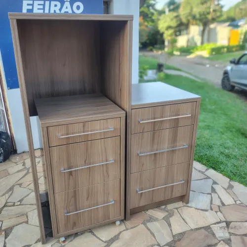 MÓVEIS PARA ESCRITÓRIO EM ALTO PADRÃO.