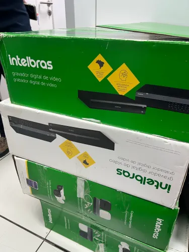 Vendo 4 gravadores digitais de vídeo intelbras com defeito