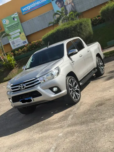 Toyota Hilux CD SRV 4X4 2.7 Flex 16V Aut. 2017