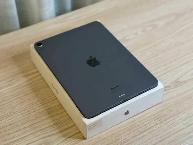 iPad Air 11 Polegadas M2 128GB - Seminovo