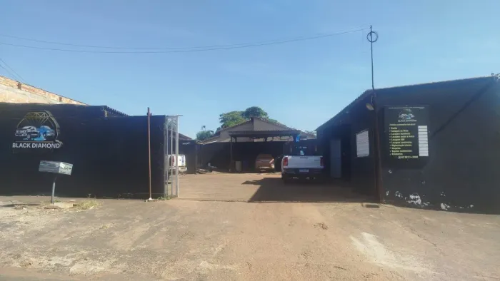 Vende-se lava-jato em Trindade setor sul 