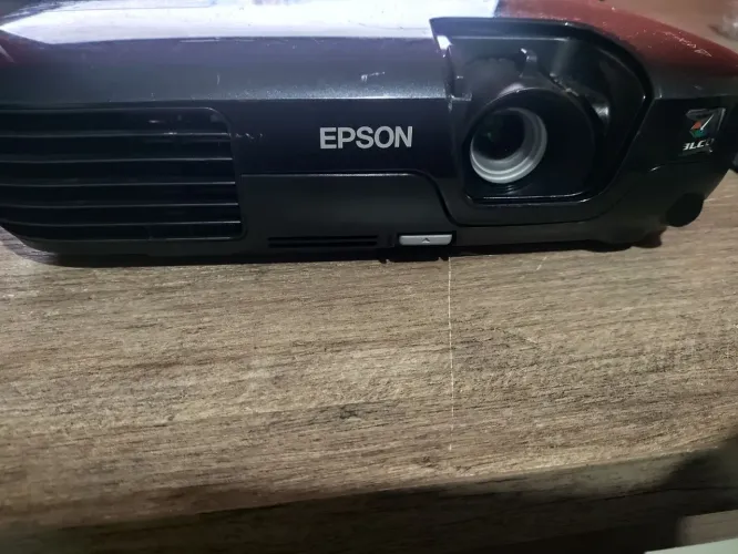 PROJETOR ? EPSON POWERLITE S8+