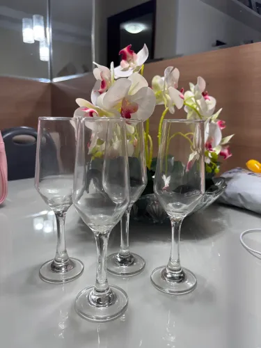 Taças de champanhe