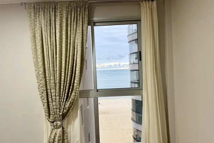Apartamento no bairro FRENTE MAR em Balneário Camboriú