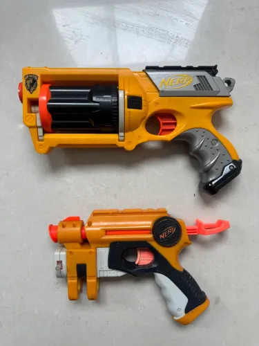 Lançador de dardos Nerf