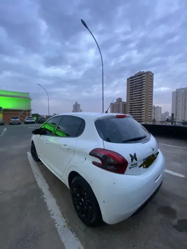 Peugeot 208 Active 1.2 Flex 12V 5P Mec. 2019