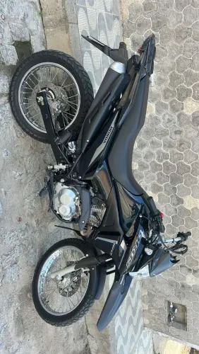 Moto bem conservada