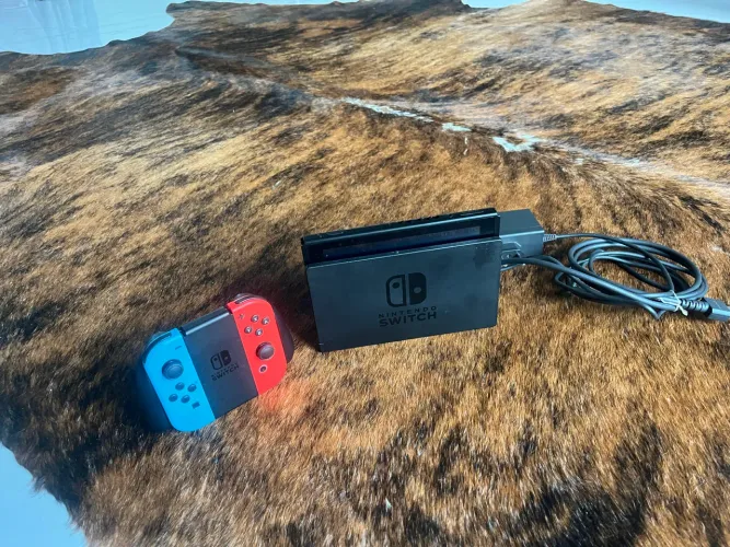 Nintendo switch 32 gb. cor preto(vídeo game)semi novo