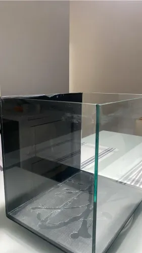 Vendo aquario vidro 6mmm 40(c) x 35 (a) x 30 (l) - 42 Litros