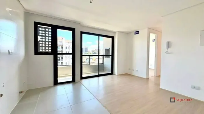 Apartamento em Capão Raso, Curitiba/PR