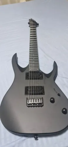 Vendo Guitarra semi nova 